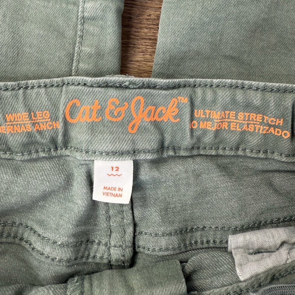Cat & Jack Girls Sage Green Wide Leg Jeans, size 12 - Picture 2 of 8